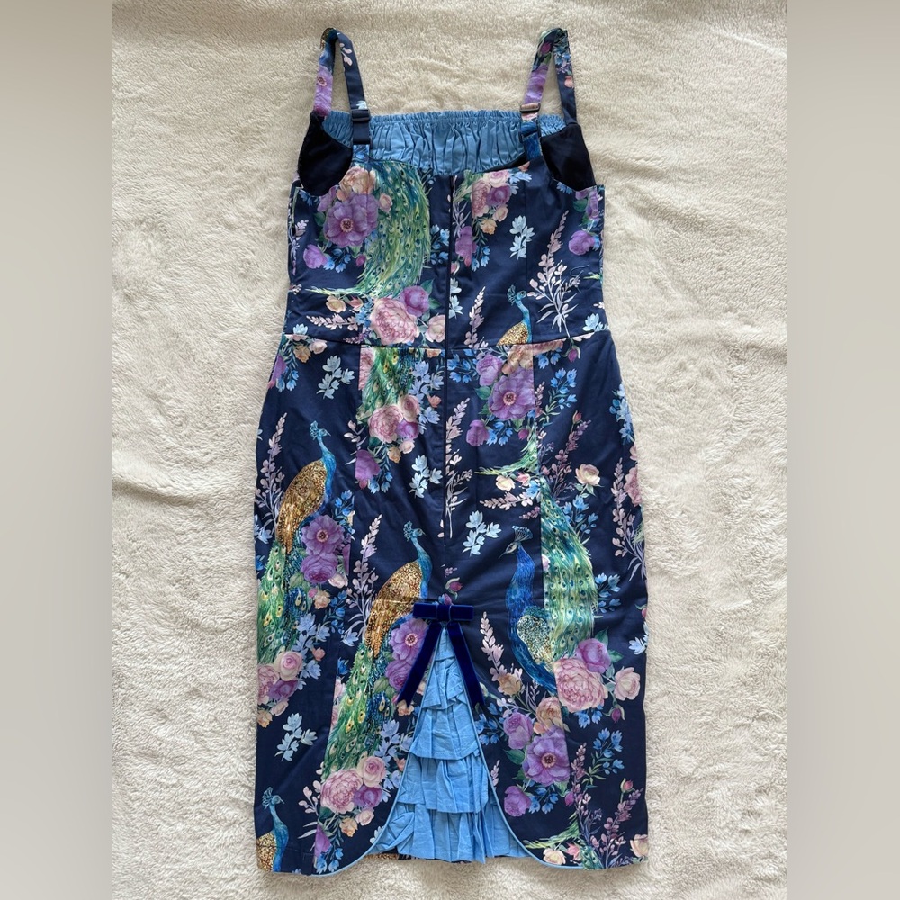 RARE Kitten D’Amour Peacocks & Palaces Wiggle Dress - Picture 4 of 4